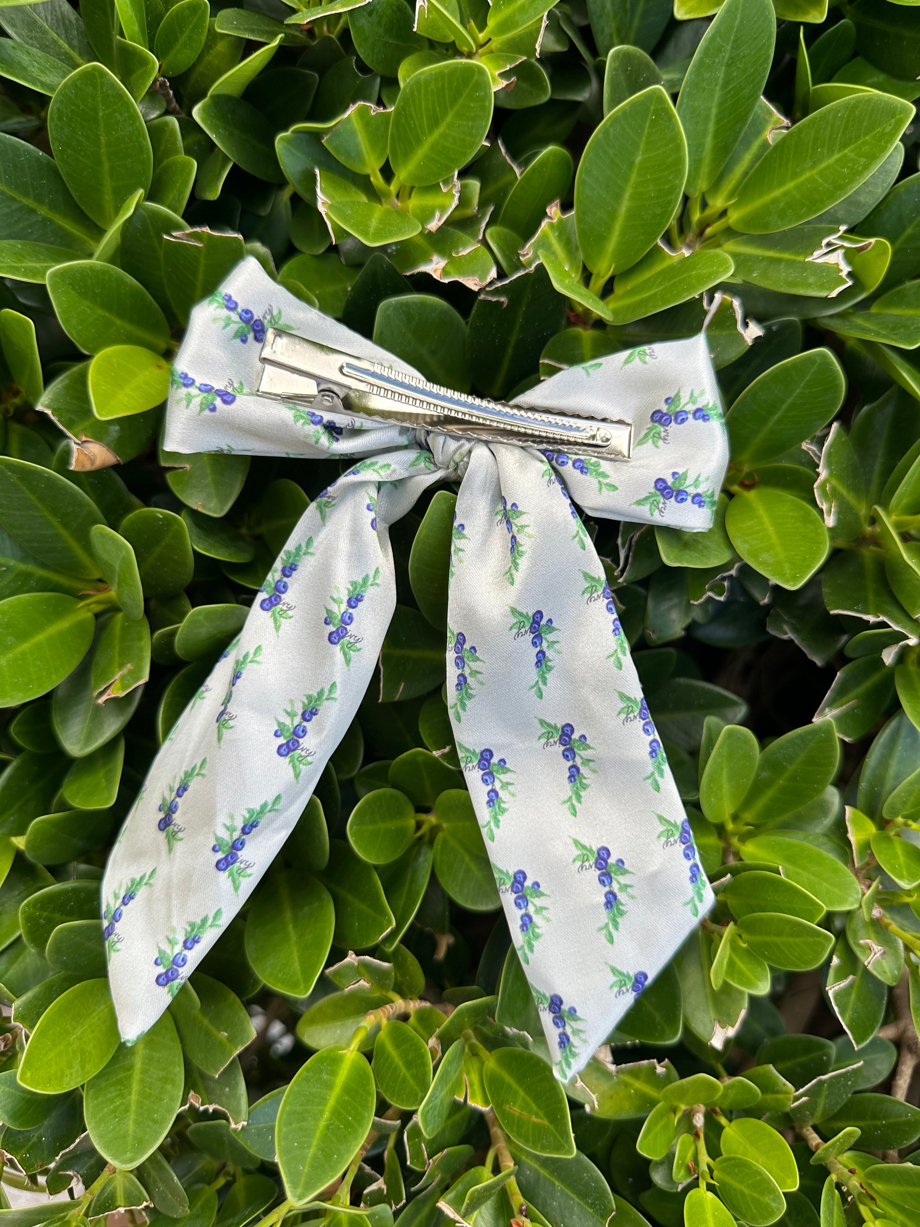 Blueberry Pie Bow