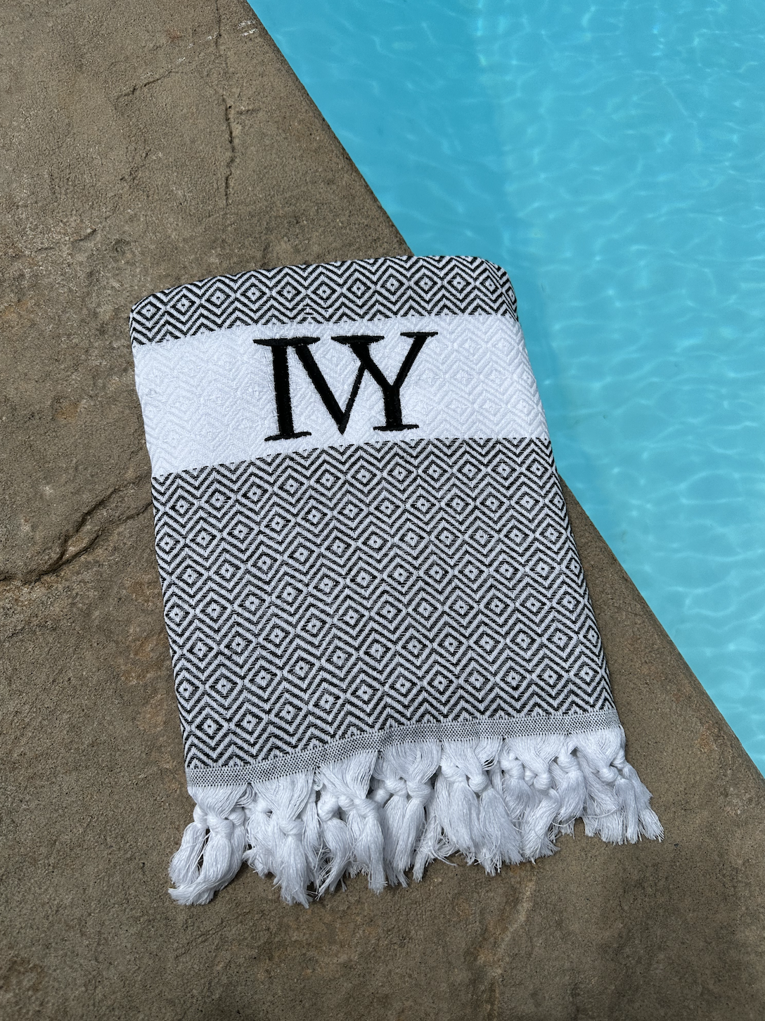 Diamond Woven Tassel Beach Towel