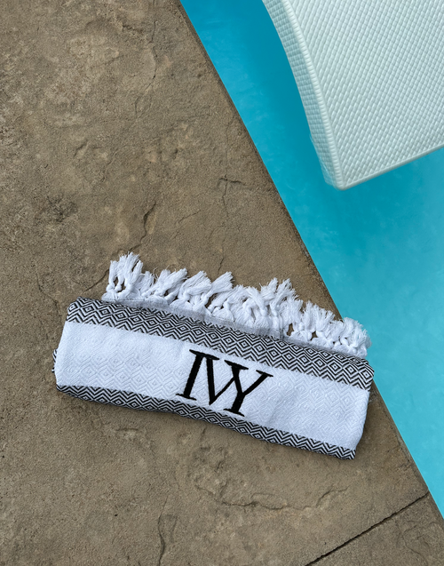 Diamond Woven Tassel Beach Towel
