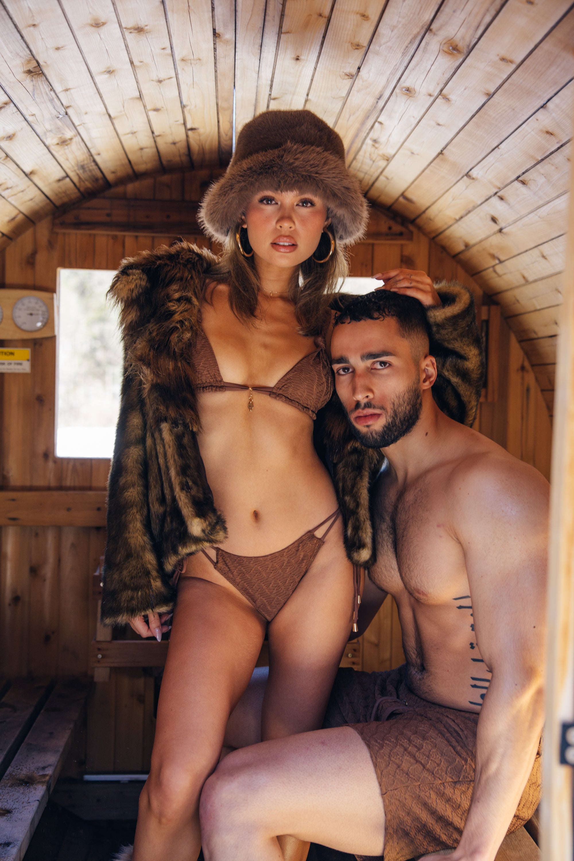 Miles Textured Short Brown